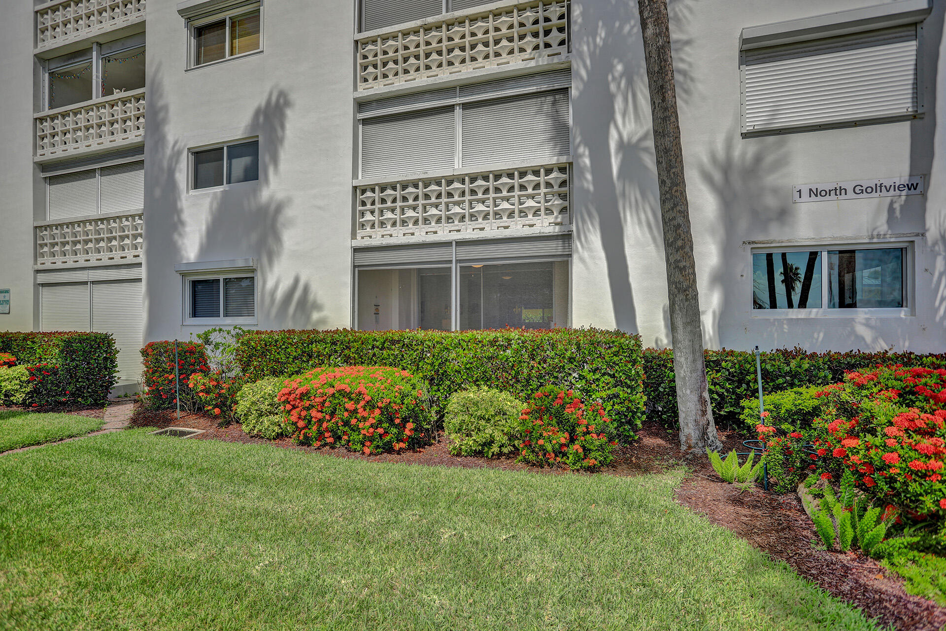 1 North Golfview Road, Unit 105 Lake Worth Beach, FL 33460 - Photo 27 of 37 3W1A3357