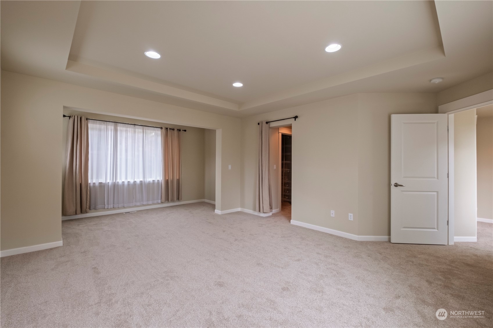 574 Lyons Place Northeast Renton, WA 98059 - Photo 28 of 39 a view of an empty room