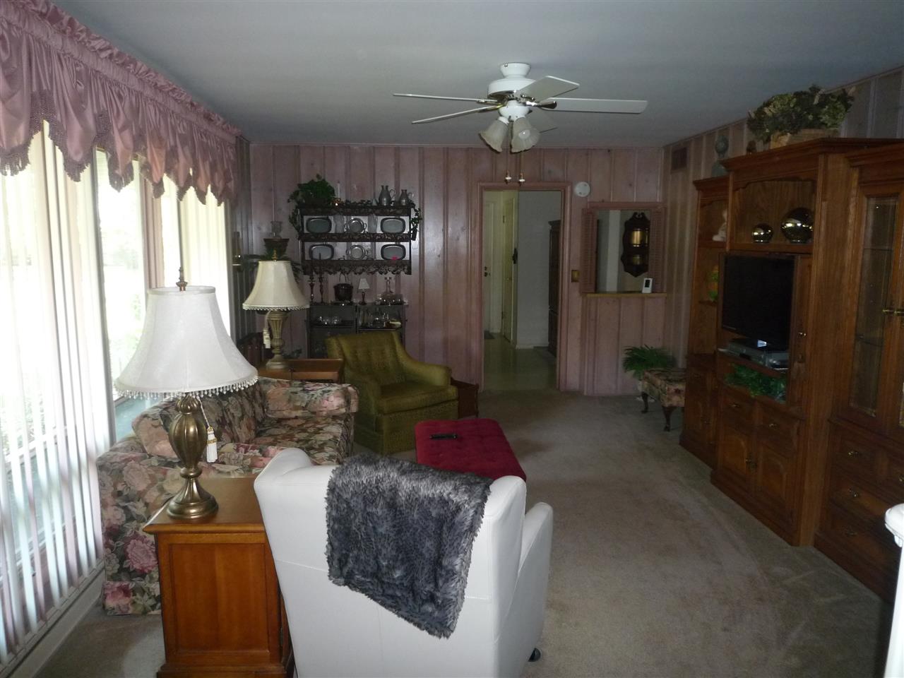 2130 Ridge Road Vincennes, IN 47591 - Photo 12 of 27 Gallery Image 12