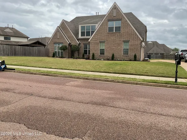 $450,000 | 4186 Carolyn Mitchell Drive, Olive Branch, MS 38654