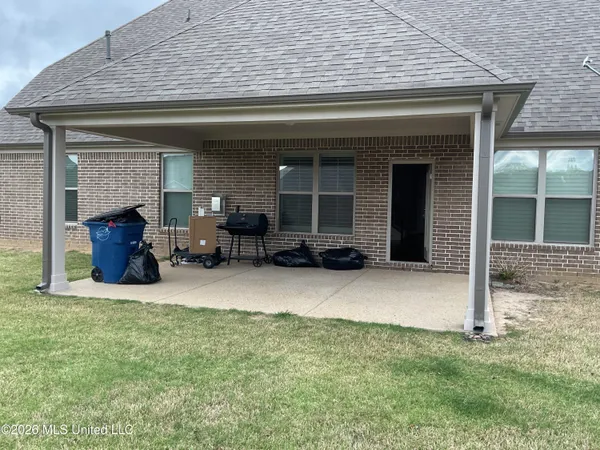 $450,000 | 4186 Carolyn Mitchell Drive, Olive Branch, MS 38654