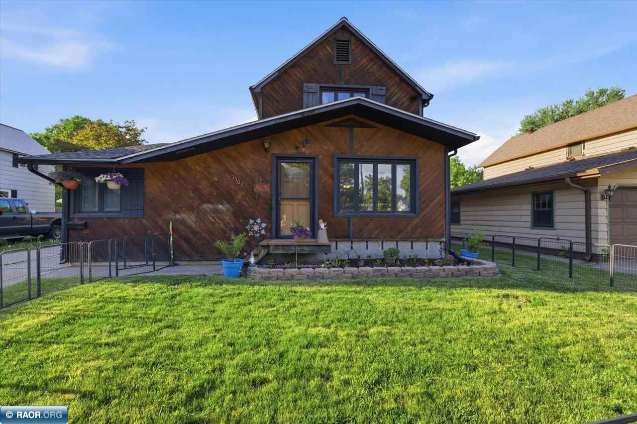 1503 9th Street South Virginia, MN 55792 - Photo 4 of 36
