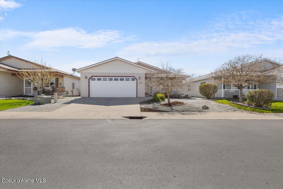 8514 West Grand Teton Street Rathdrum, ID 83858 - Photo 1 of 26 01-IMG_8933