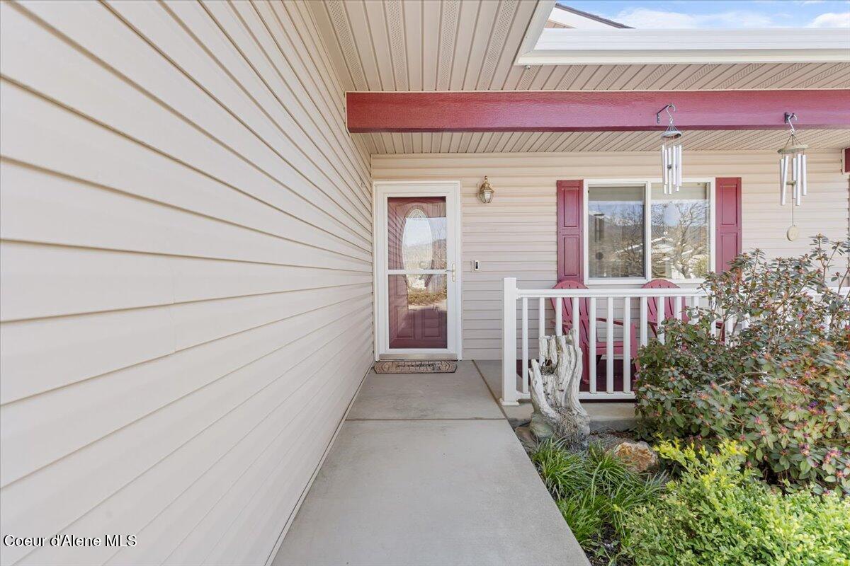 8514 West Grand Teton Street Rathdrum, ID 83858 - Photo 4 of 26 04-IMG_8927