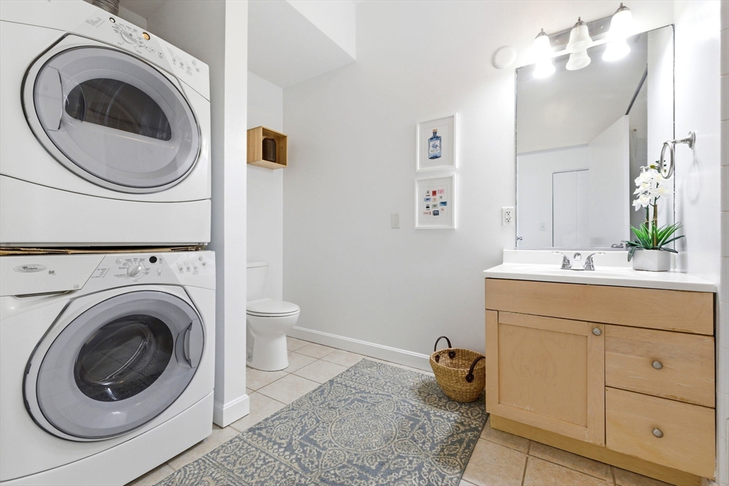 156 Chelsea Street, Unit 201 Boston, MA 02128 - Photo 17 of 23