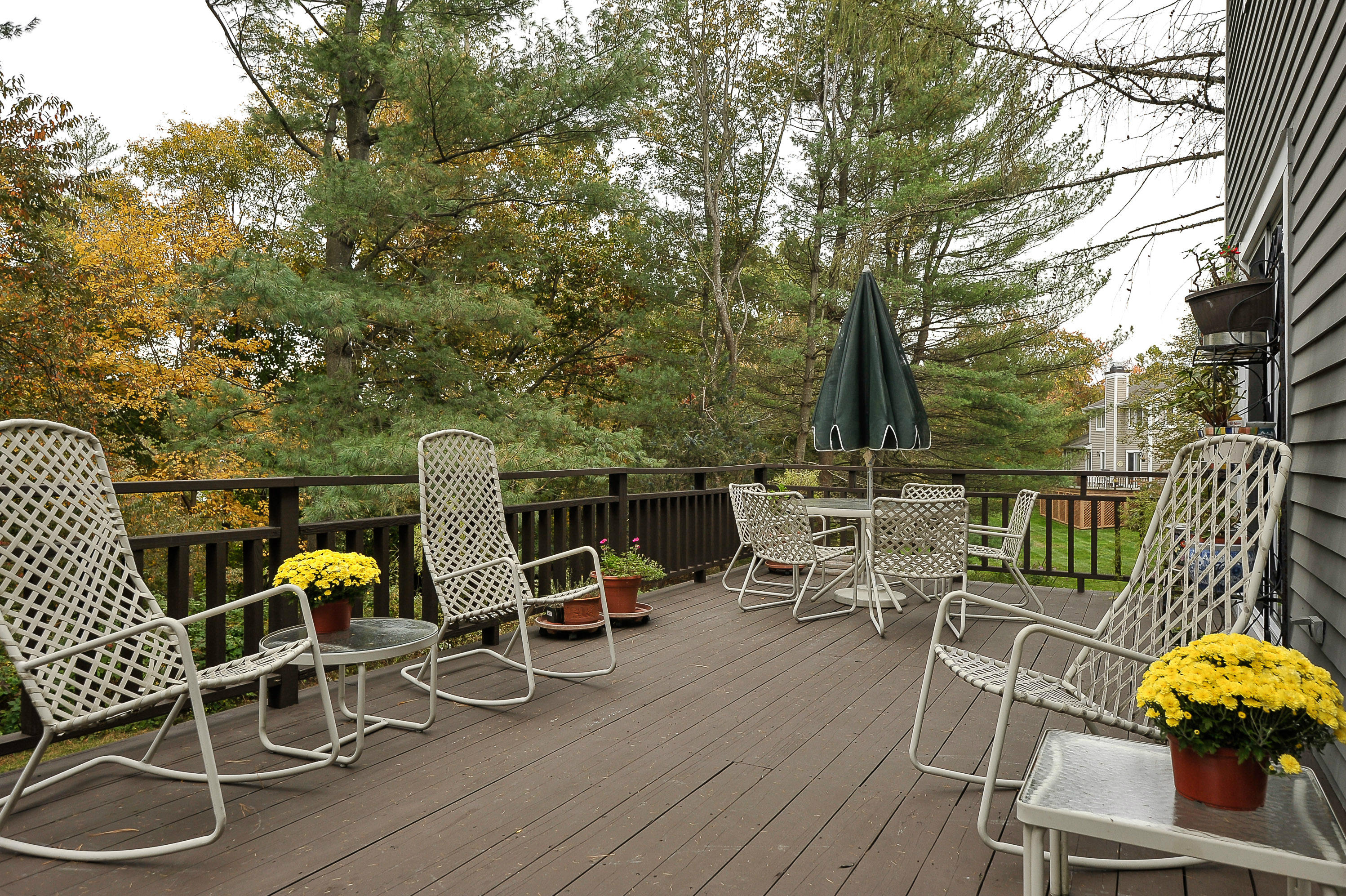 12 Farm Hill Road, Unit 12 Stamford, CT 06902 - Photo 15 of 17 Deck
