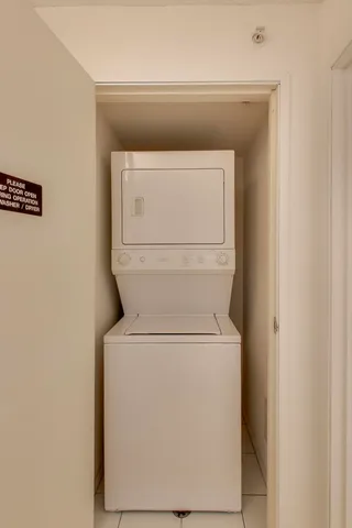 $306,000 | 800 Elgin Road, Unit 715, Evanston, IL 60201