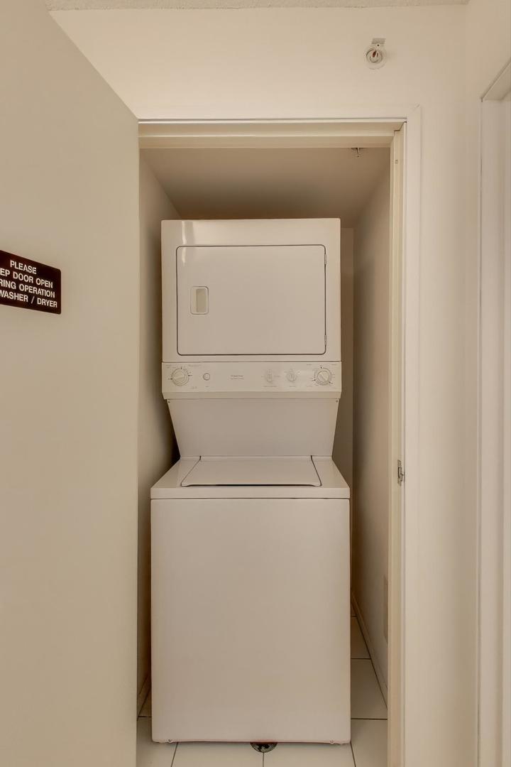 800 Elgin Road, Unit 715 Evanston, IL 60201 - Photo 21 of 30