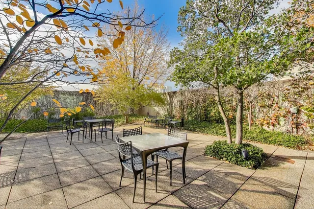 $306,000 | 800 Elgin Road, Unit 715, Evanston, IL 60201