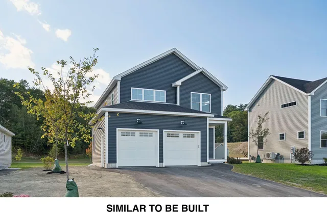 $640,000 | 26 Feldspar Lane, Unit 22, Cumberland Center, ME 04021