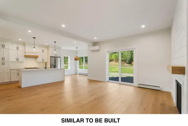 $640,000 | 26 Feldspar Lane, Unit 22, Cumberland Center, ME 04021