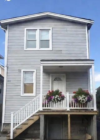 $2,895 | 214 Brown Avenue, Unit COACH, Forest Park, IL 60130