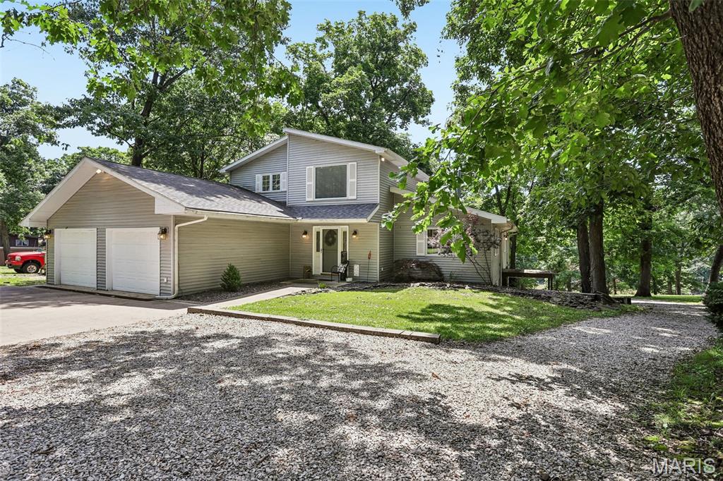 111 Solar Circle Litchfield, IL 62056 - Photo 46 of 55
