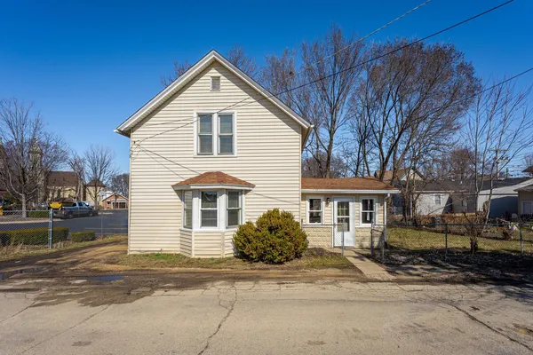 $179,900 | 406 Laurel Place, Belvidere, IL 61008