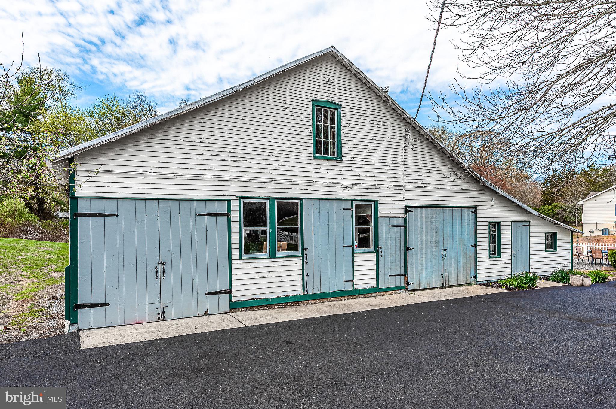 584 Clems Run Mullica Hill, NJ 08062 - Photo 20 of 23 a view of a house with backyard