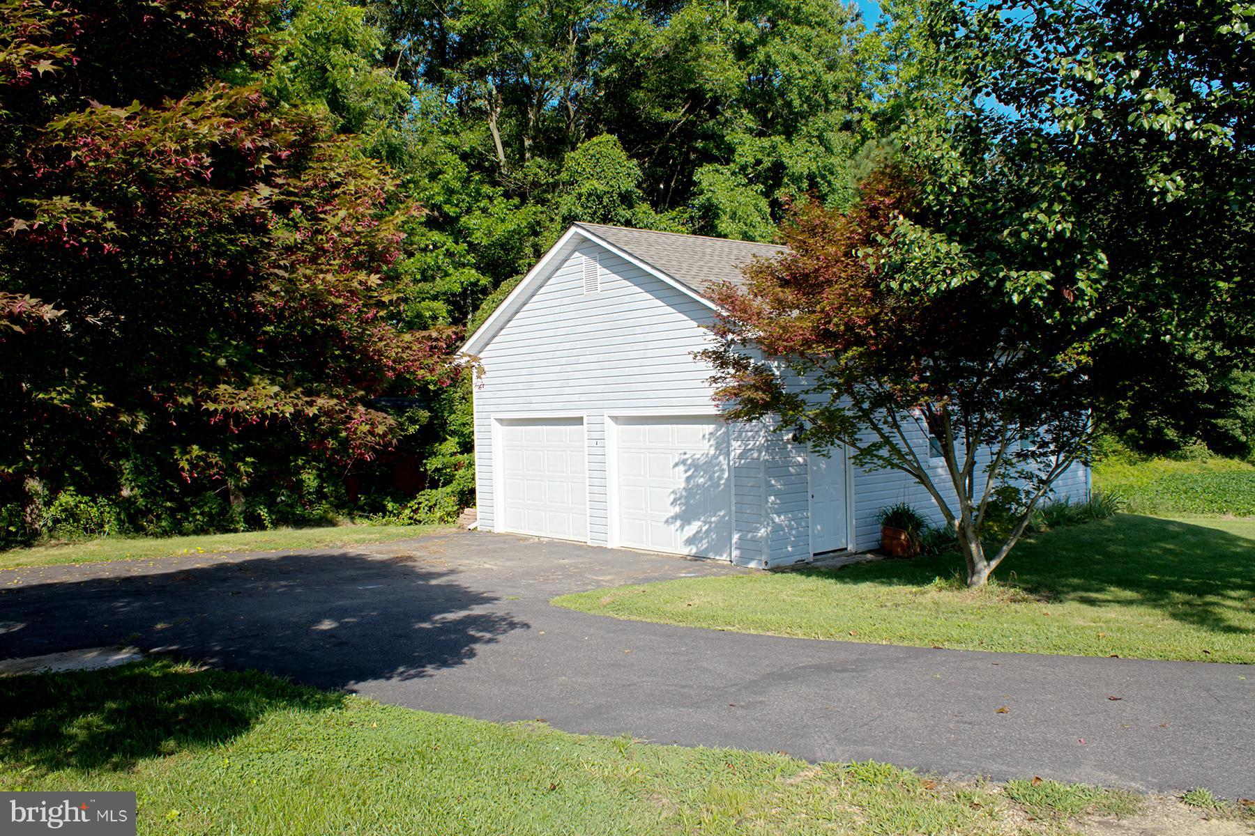 24605 Old 3 Notch Road Hollywood, MD 20636 - Photo 4 of 22 Exterior (General)