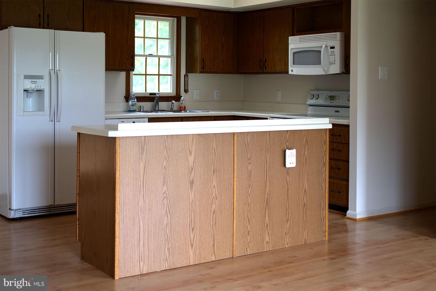 24605 Old 3 Notch Road Hollywood, MD 20636 - Photo 8 of 22 Kitchen