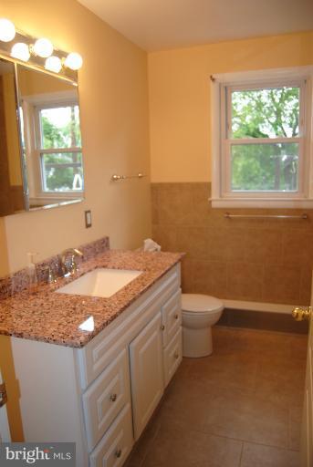 9300 Avondale Road Baltimore, MD 21234 - Photo 13 of 25 Main Bath