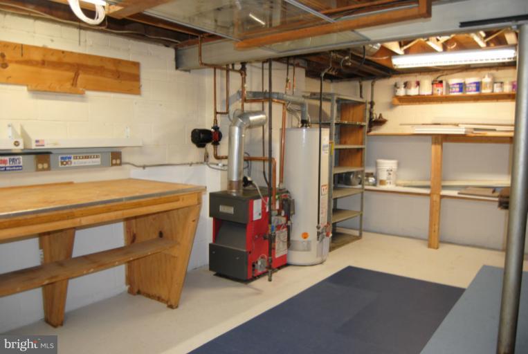 9300 Avondale Road Baltimore, MD 21234 - Photo 14 of 25 Large Utility & Work Room