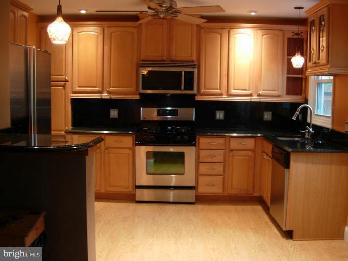 9300 Avondale Road Baltimore, MD 21234 - Photo 16 of 25 Great open kitchen