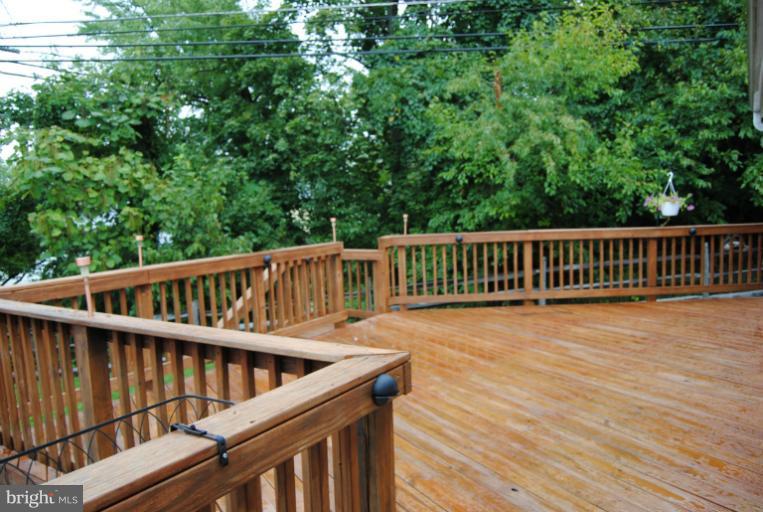 9300 Avondale Road Baltimore, MD 21234 - Photo 5 of 25 Great Entertainment Deck