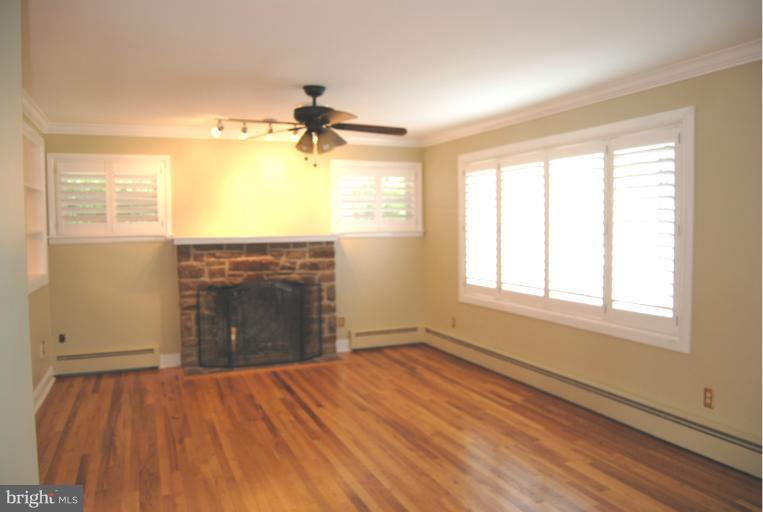 9300 Avondale Road Baltimore, MD 21234 - Photo 6 of 25 Gleaming Hardwood Floors