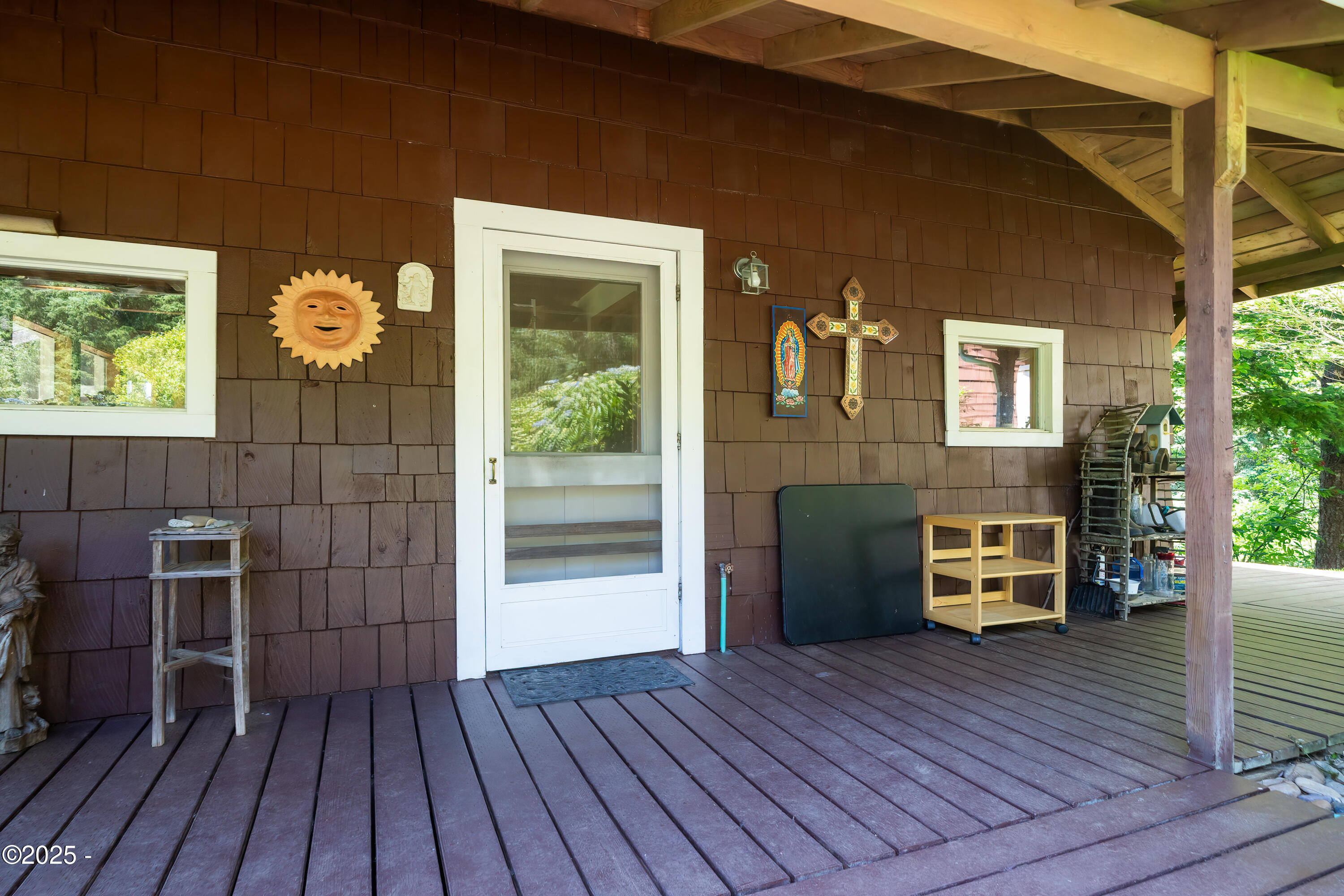 3383 North Bayview Road Waldport, OR 97394 - Photo 15 of 67 3383 BAYVIEW (EXTERIOR) (12)