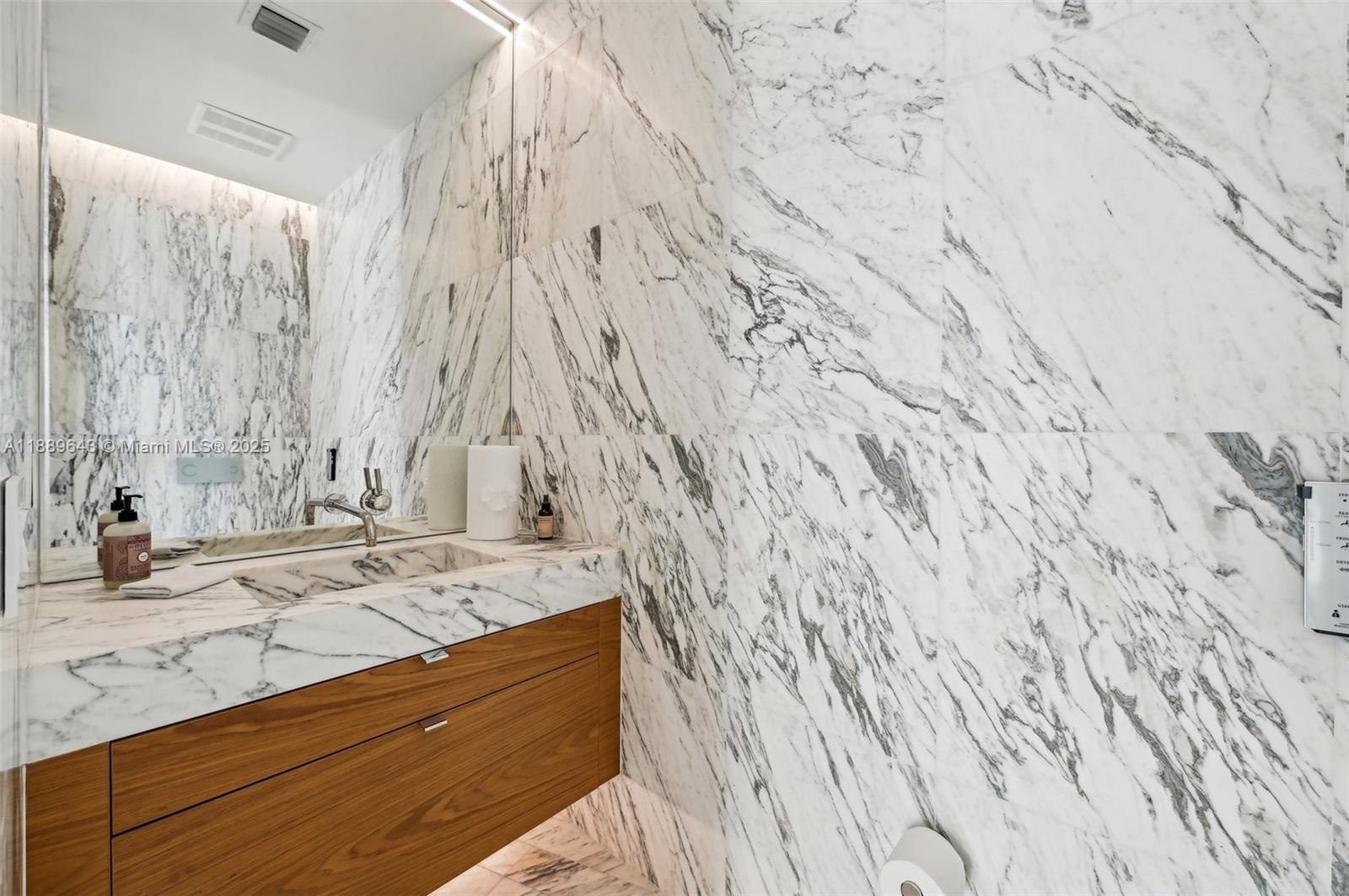 1300 Monad Terrace, Unit 8D Miami Beach, FL 33139 - Photo 26 of 39