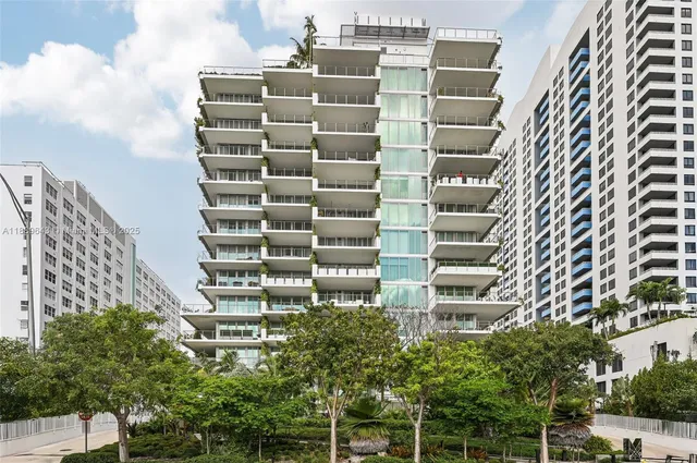 $3,975,000 | 1300 Monad Terrace, Unit 8D, Miami Beach, FL 33139