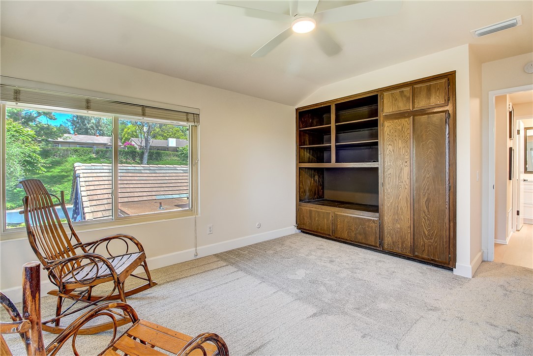732 Vía Zapata Riverside, CA 92507 - Photo 24 of 46