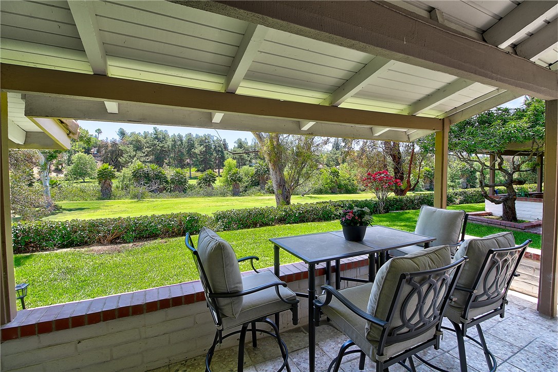 732 Vía Zapata Riverside, CA 92507 - Photo 32 of 46