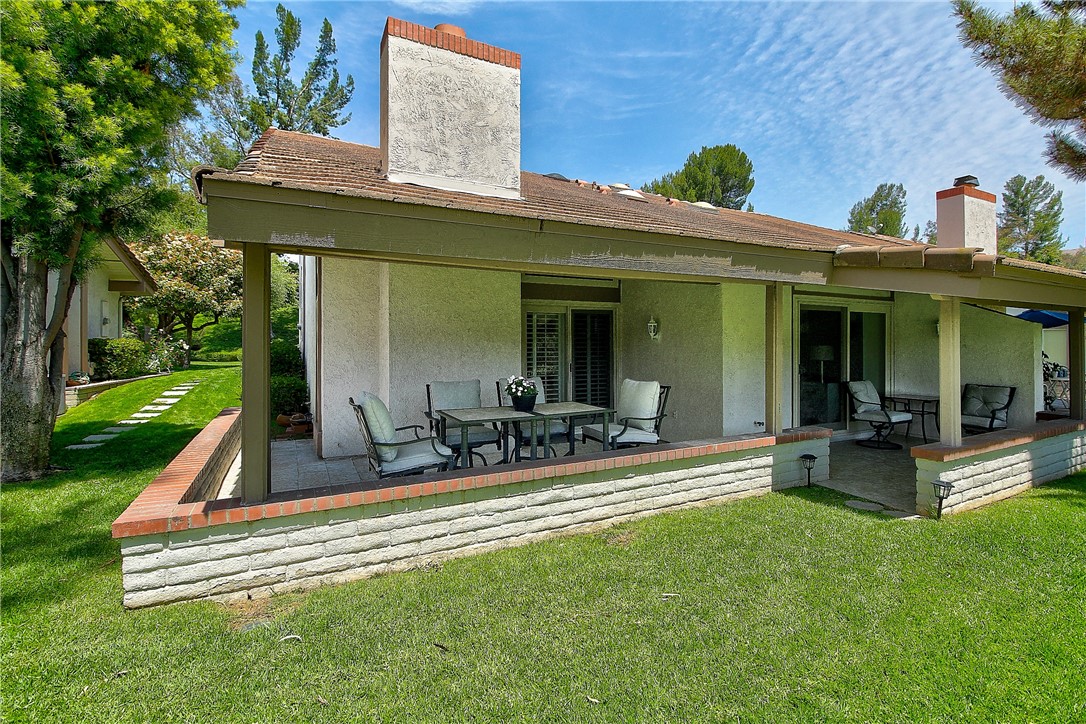 732 Vía Zapata Riverside, CA 92507 - Photo 34 of 46