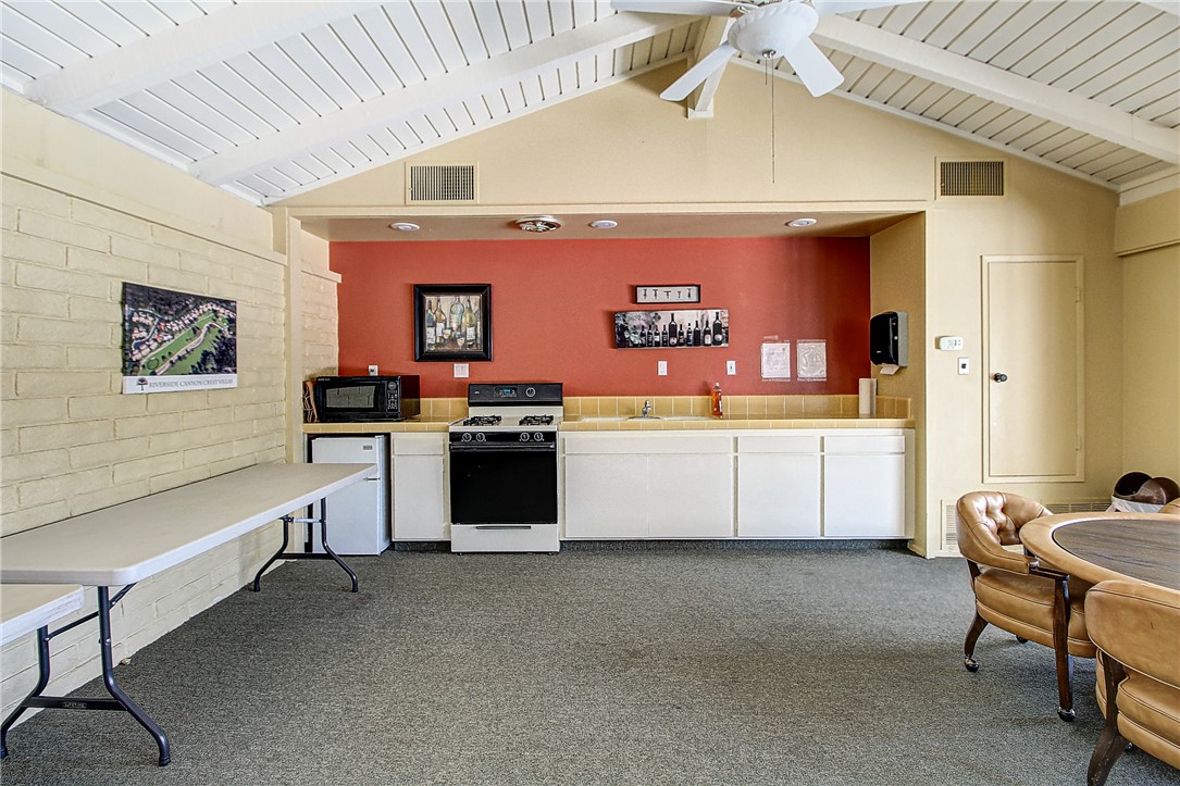 732 Vía Zapata Riverside, CA 92507 - Photo 40 of 46