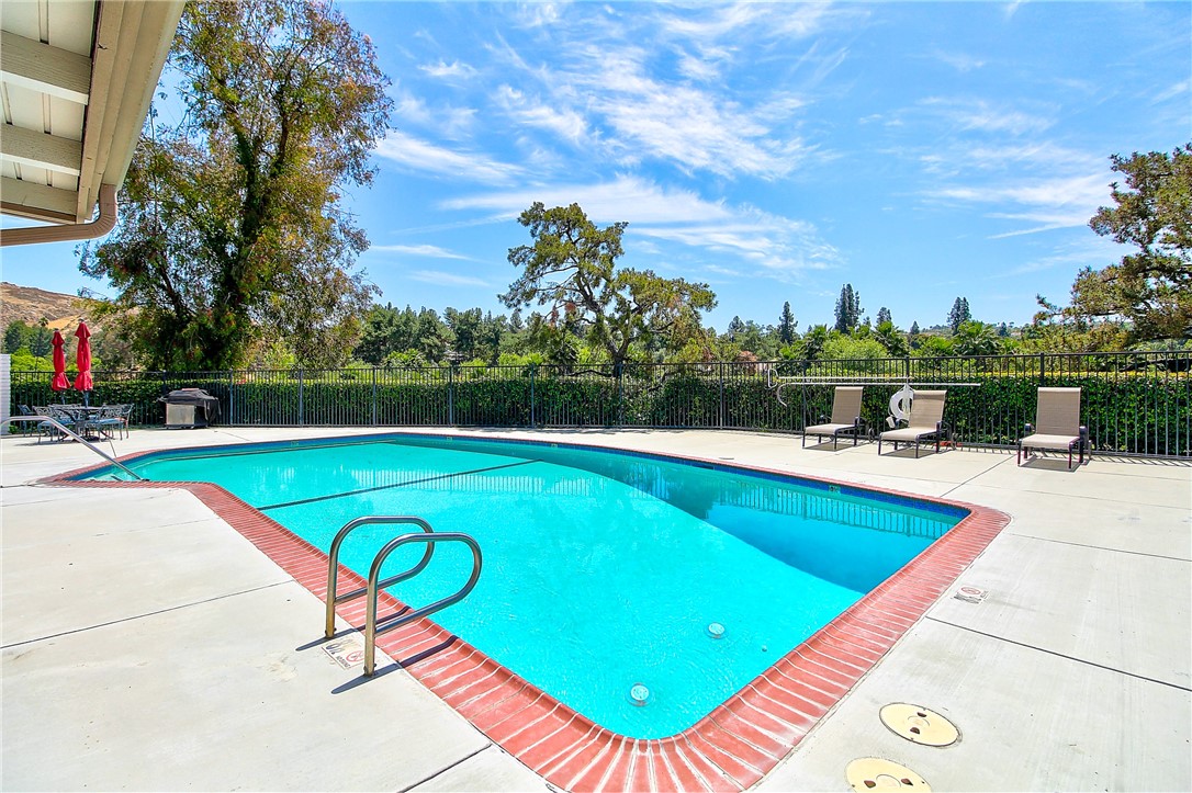 732 Vía Zapata Riverside, CA 92507 - Photo 41 of 46