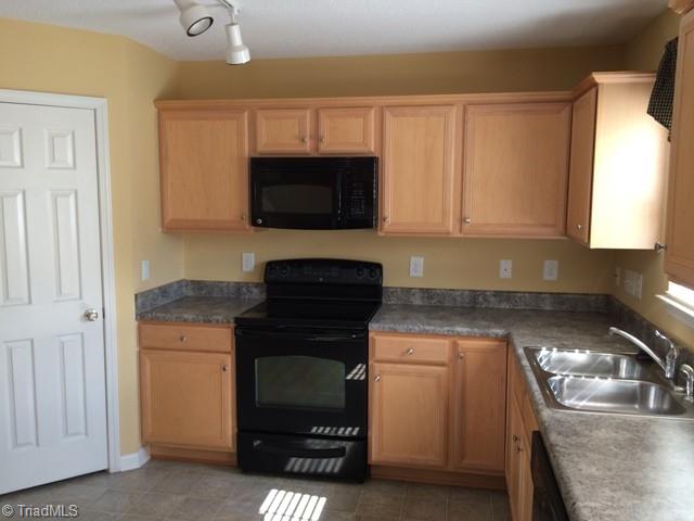 705 Bitting Hall Circle Rural Hall, NC 27045 - Photo 2 of 11
