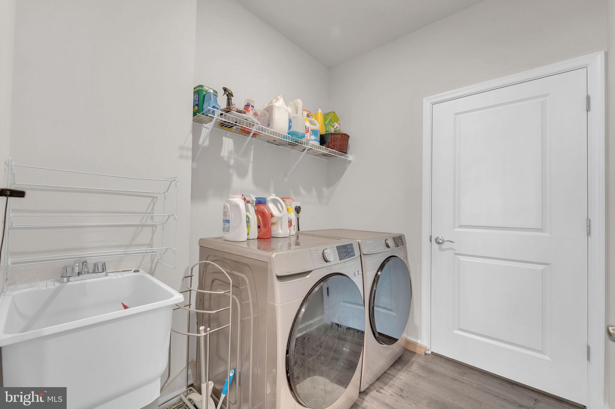 31 Walton Way Delanco, NJ 08075 - Photo 17 of 30 Laundry room