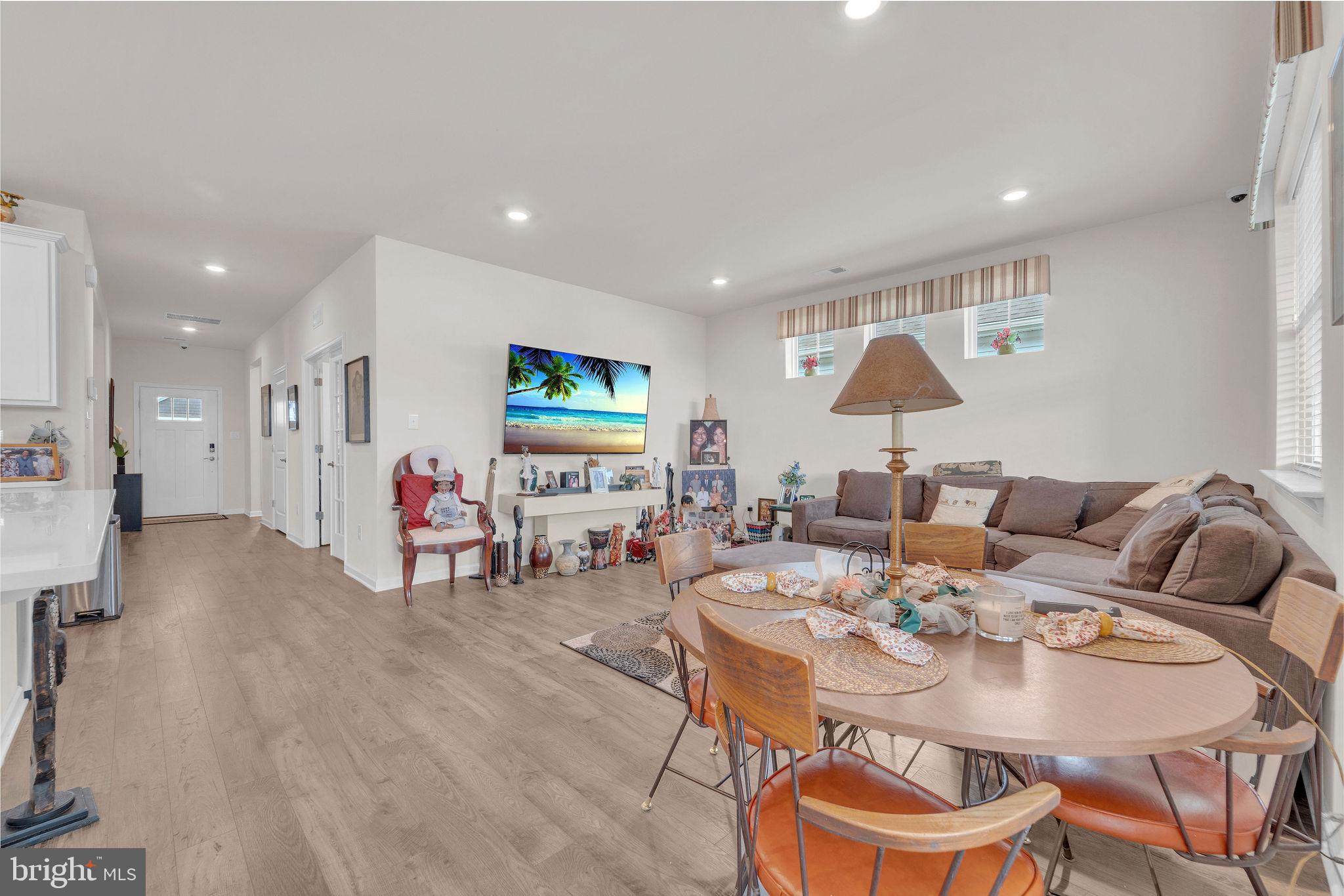 31 Walton Way Delanco, NJ 08075 - Photo 8 of 30 Family room view