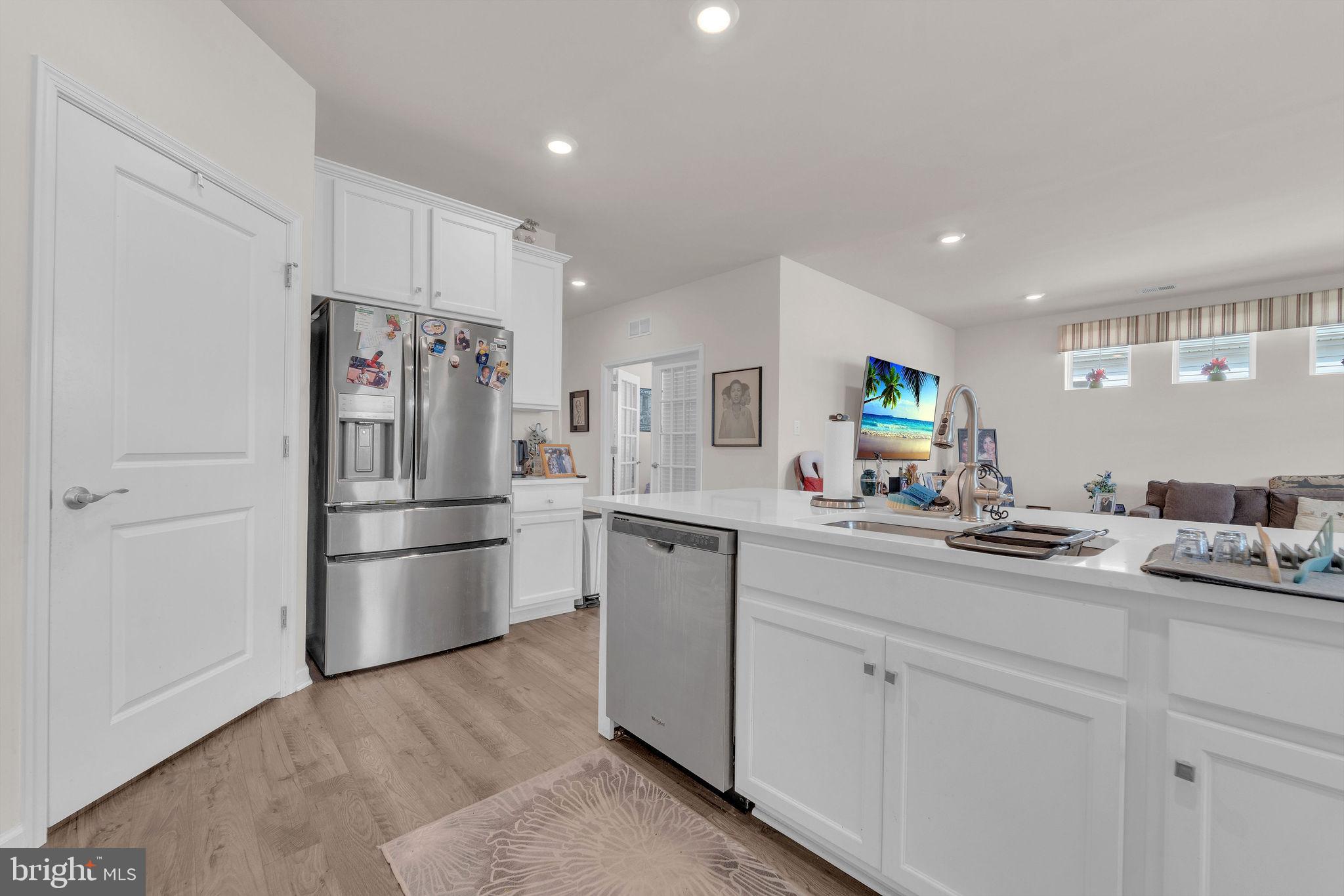 31 Walton Way Delanco, NJ 08075 - Photo 10 of 30 Kitchen view