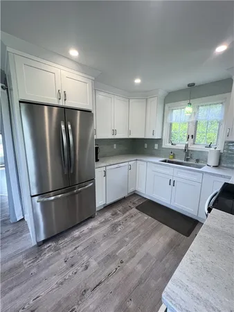 $2,500 | 116 Holden Road, South Kingstown, RI 02879