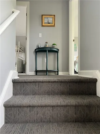 $2,500 | 116 Holden Road, South Kingstown, RI 02879