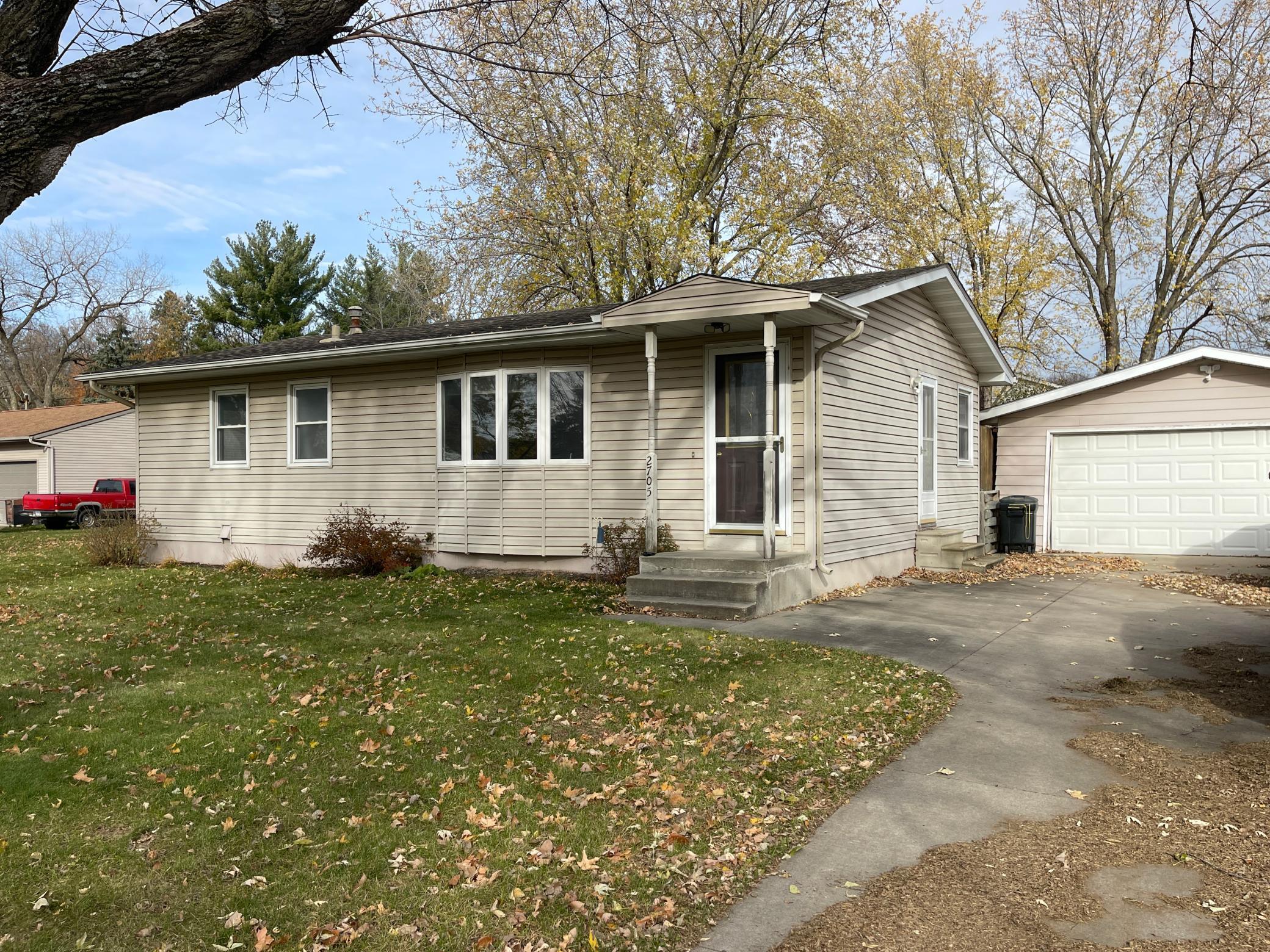 2705 15th Street Southeast Rochester, MN 55904 - Photo 2 of 18