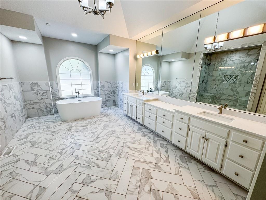 613 Northeast Persimmon Court Lee's Summit, MO 64064 - Photo 12 of 40