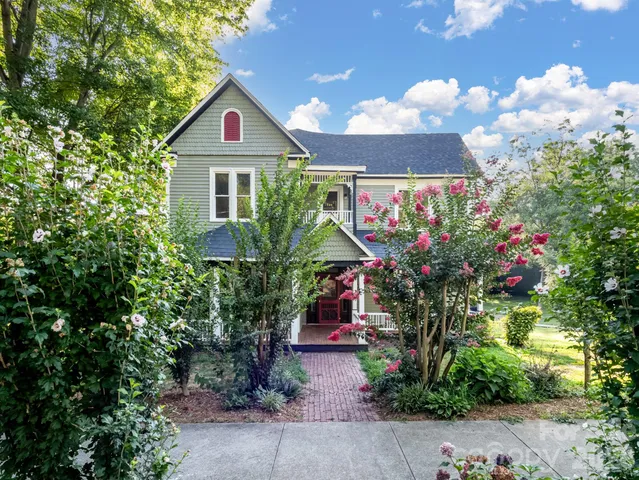 $466,000 | 613 South Mulberry Street, Statesville, NC 28677