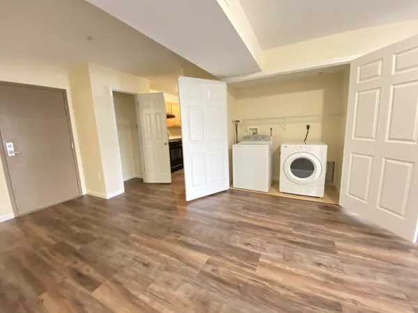 $1,965 | 100 Sentinel Court, Unit 107, Manchester, NH 03103