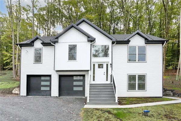 $575,000 | 1097 Route 211, Middletown, NY 10940