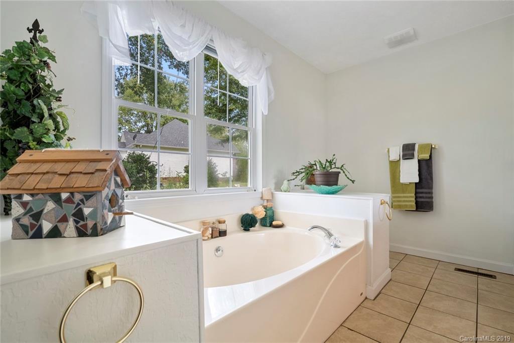 324 Quinn Road, Unit 7 Clover, SC 29710 - Photo 14 of 25 Gallery Image 14