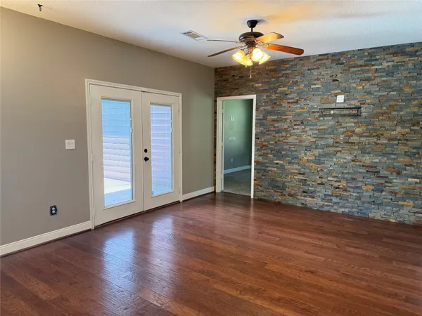 $4,000 | 2063 Apache Drive, Montgomery, TX 77316