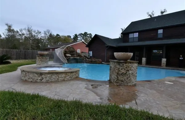 $4,000 | 2063 Apache Drive, Montgomery, TX 77316