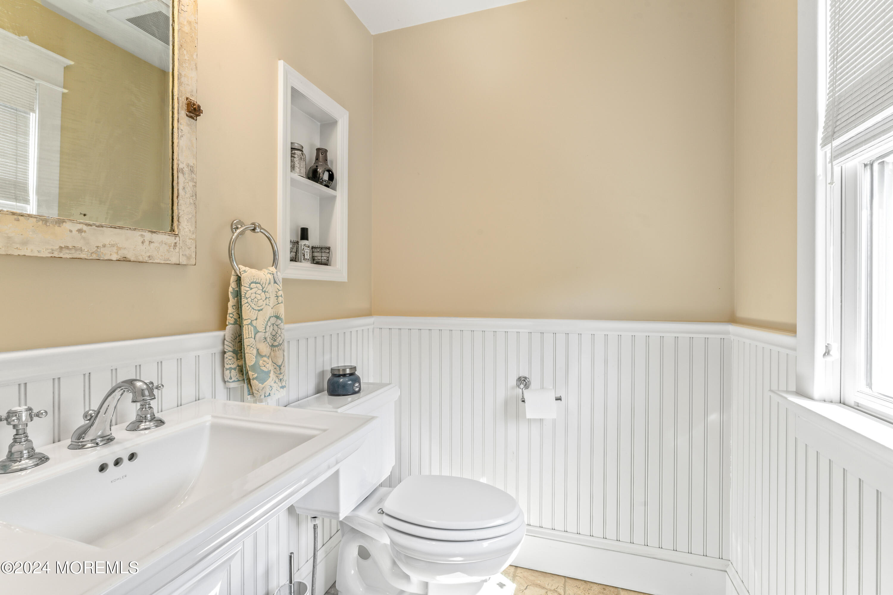 29 Oakes Road Rumson, NJ 07760 - Photo 26 of 66 Mudroom Bath