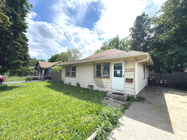 $210,000 | 2120 Emerson Street, Melrose Park, IL 60164